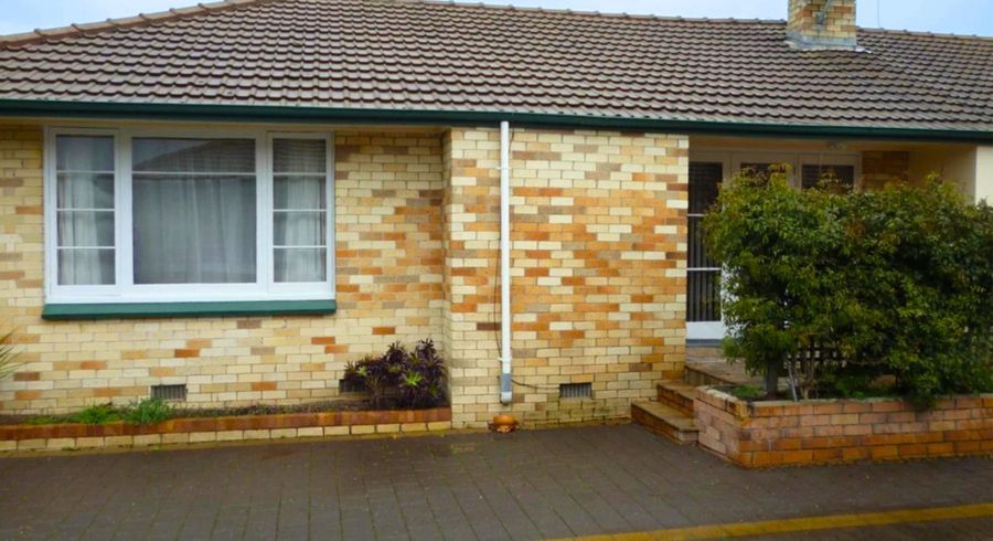  at 8 Firth Street, Hamilton East, Hamilton, Waikato