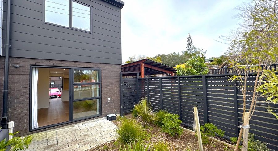  at 321 Glengarry Road, Glen Eden, Waitakere City, Auckland