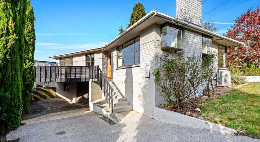  at 17  Colquhoun Street, Glenross, Dunedin, Otago