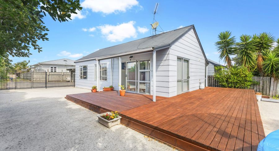  at 1/63 Kenderdine Road, Papatoetoe, Manukau City, Auckland