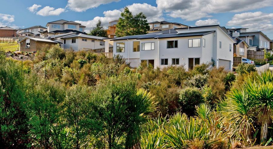  at 16 Bintulu Place, Albany, North Shore City, Auckland