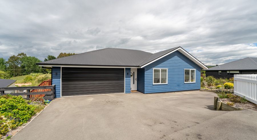  at 9 Grove Avenue, Weston, Oamaru