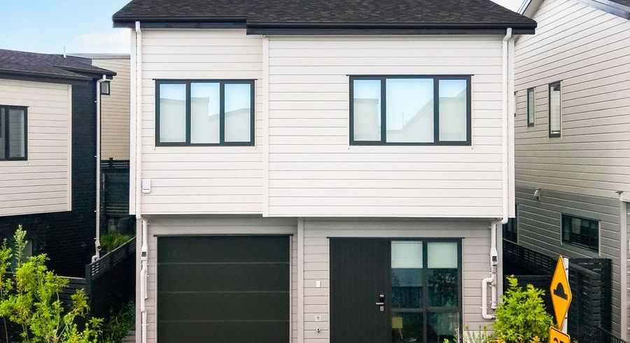  at 9 Greenbrier Street, Westgate, Waitakere City, Auckland