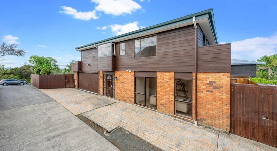  at 1/718 East Coast Road, Pinehill, Auckland
