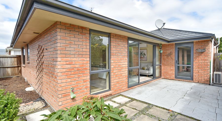  at 2/123 Sawyers Arms Road, Northcote, Christchurch