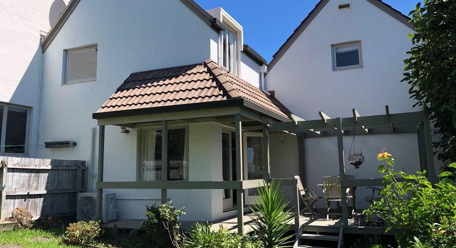  at 8/26 Seaview Terrace, Point Chevalier, Auckland City, Auckland