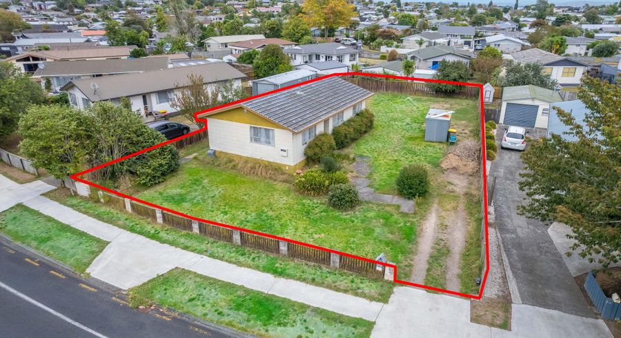  at 43 Hyde Avenue, Nawton, Hamilton
