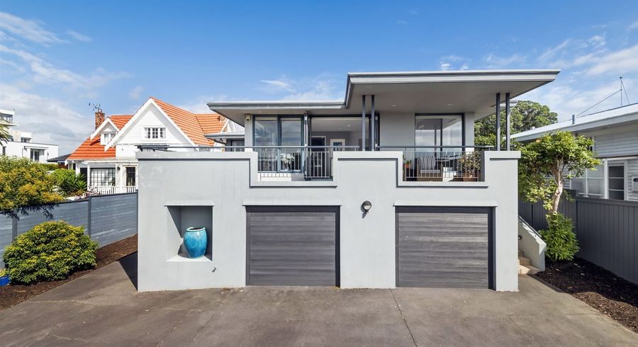  at 190 Hurstmere Road, Takapuna, Auckland
