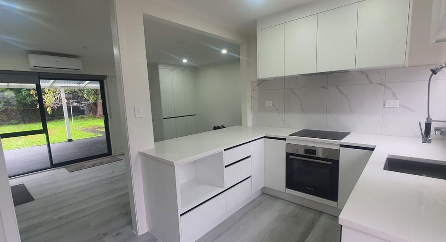  at 2/36 Mitchelson St, Greenlane, Auckland City, Auckland