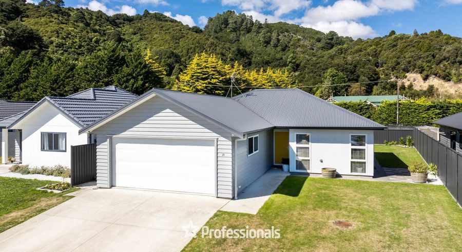 at 21 Salisbury Crescent, Wallaceville, Upper Hutt, Wellington