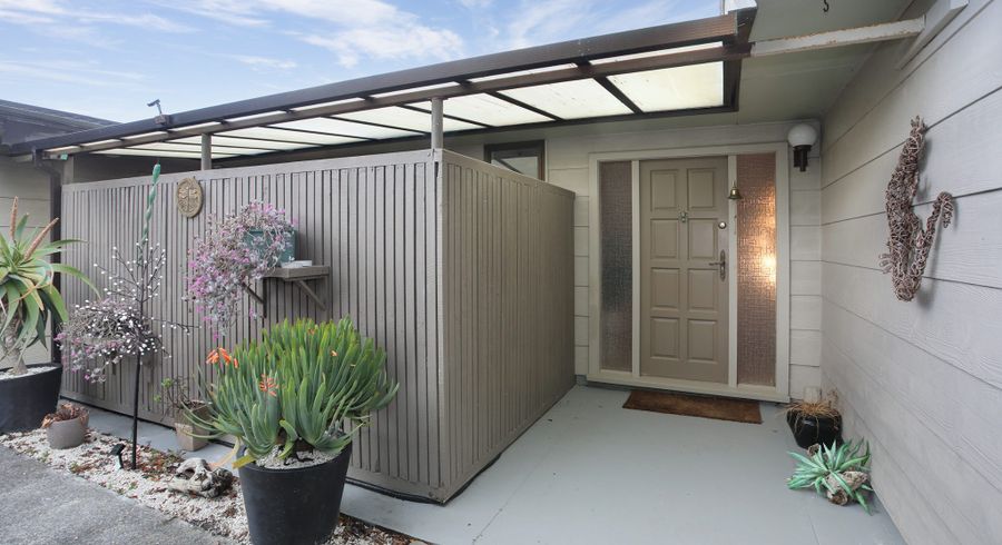  at 10 Aitken Street, Bulls