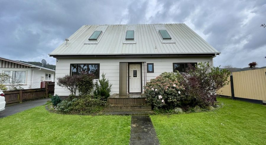  at 53 Parkway, Wainuiomata, Lower Hutt, Wellington