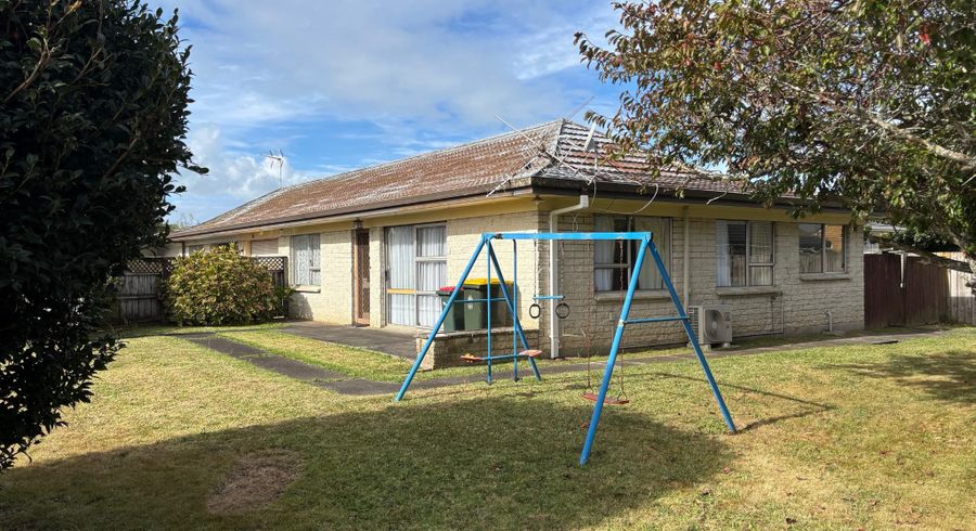  at 5B Hedge Row, Sunnyhills, Manukau City, Auckland