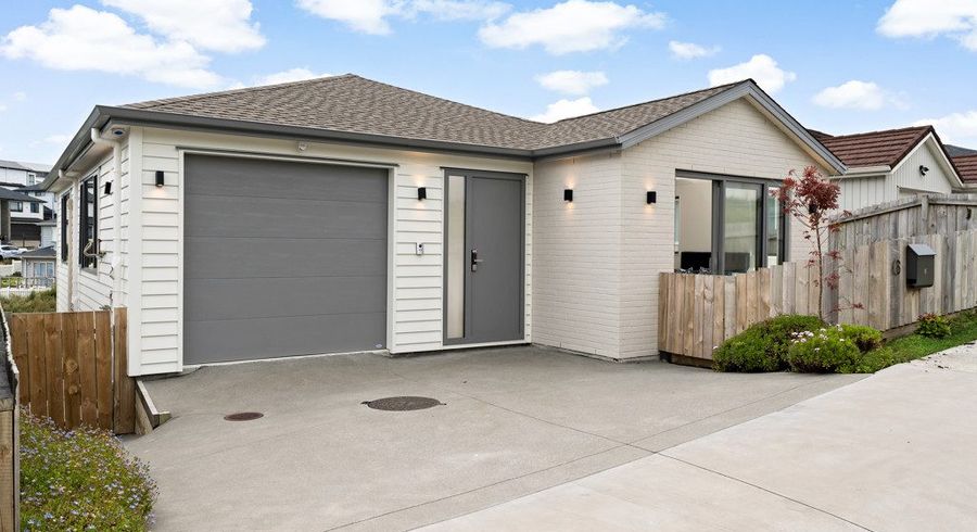  at 6 Baumea Rise, Massey, Waitakere City, Auckland