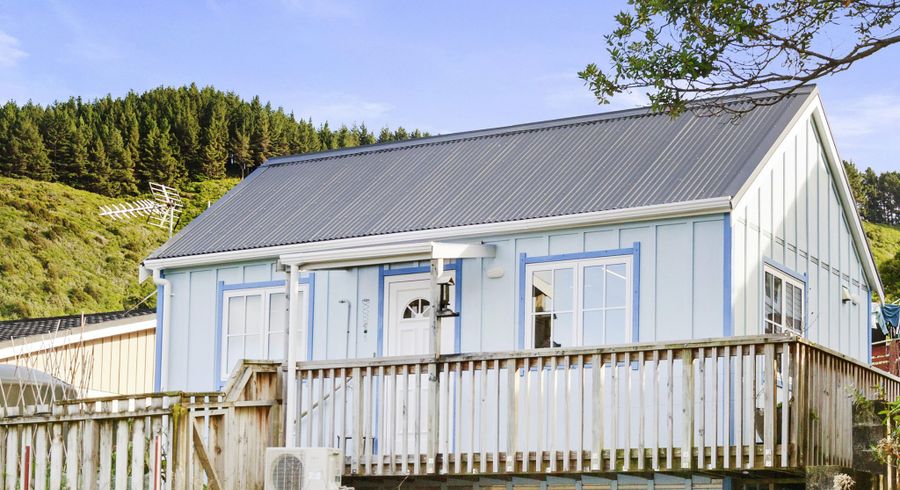  at 74 Kiwi Crescent, Tawa, Wellington