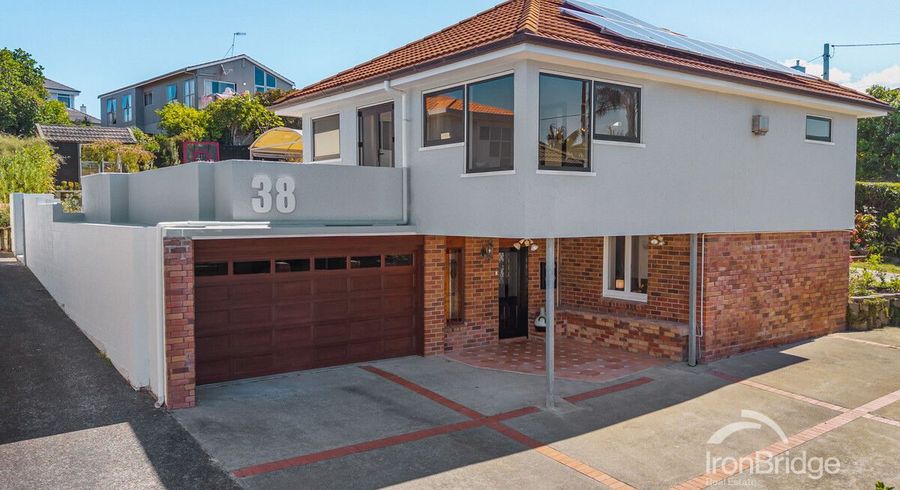  at 38 Quebec Road, Milford, Auckland