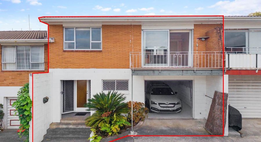  at 4/44 Campbell Road, One Tree Hill, Auckland