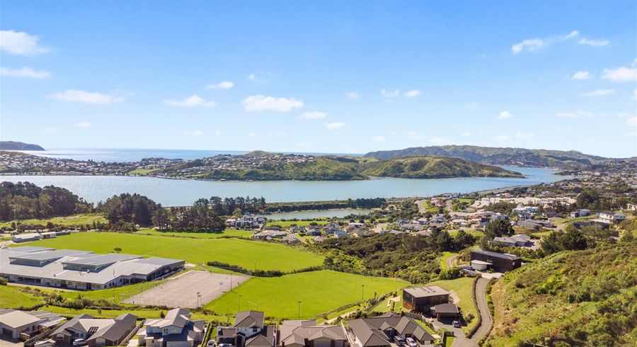  at 3 Baxters Rise, Aotea, Porirua