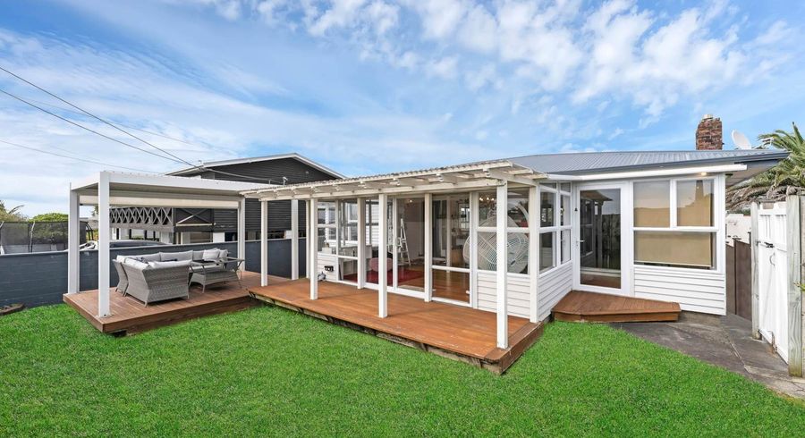  at 34 Sunrise Avenue, Mairangi Bay, North Shore City, Auckland