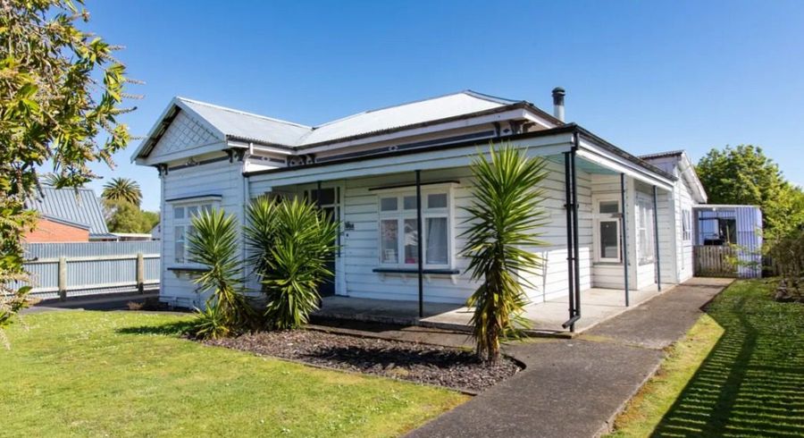  at 33 Tennyson Street, Dannevirke