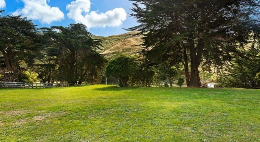  at 410 Takapu Road, Takapu Valley, Wellington