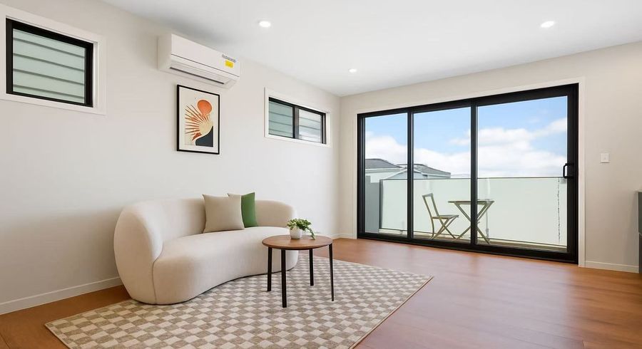  at 95D Kervil Avenue, Te Atatu Peninsula, Waitakere City, Auckland