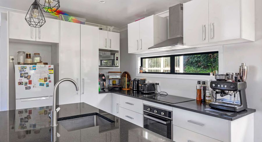  at 86 Pembroke Street, Westown, New Plymouth, Taranaki