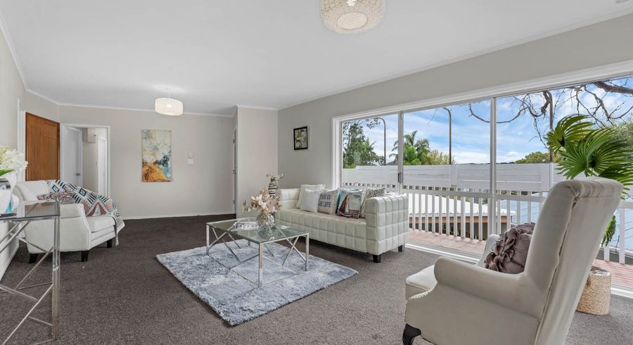 at 8 Hawkin street, Meadowbank, Auckland City, Auckland