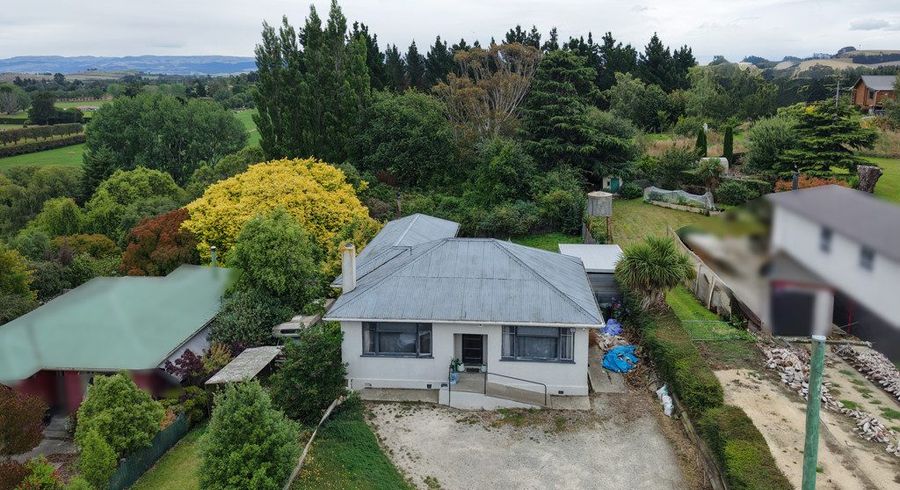  at 68 Maudes Road, Deborah