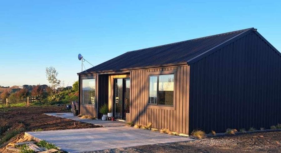  at 81 Jury Road, Ngahinapouri, Hamilton