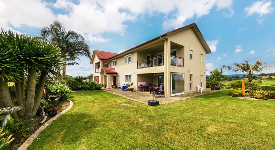  at 32 Red Hills Road, Massey, Auckland