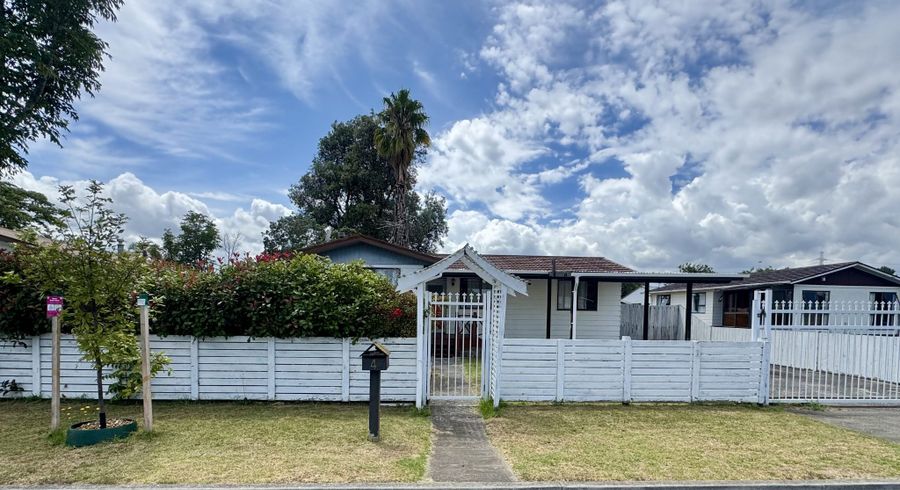  at 4 Le Havre Place, Takanini, Auckland