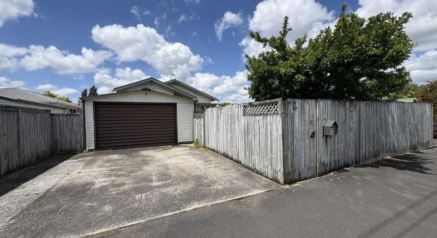  at 16 Braid Road, Saint Andrews, Hamilton, Waikato