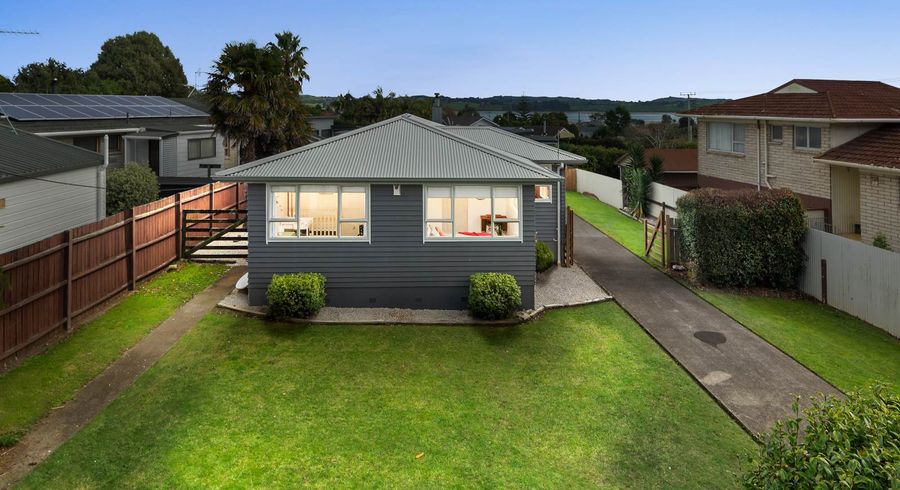  at 487 Glenbrook Beach Road, Waiuku