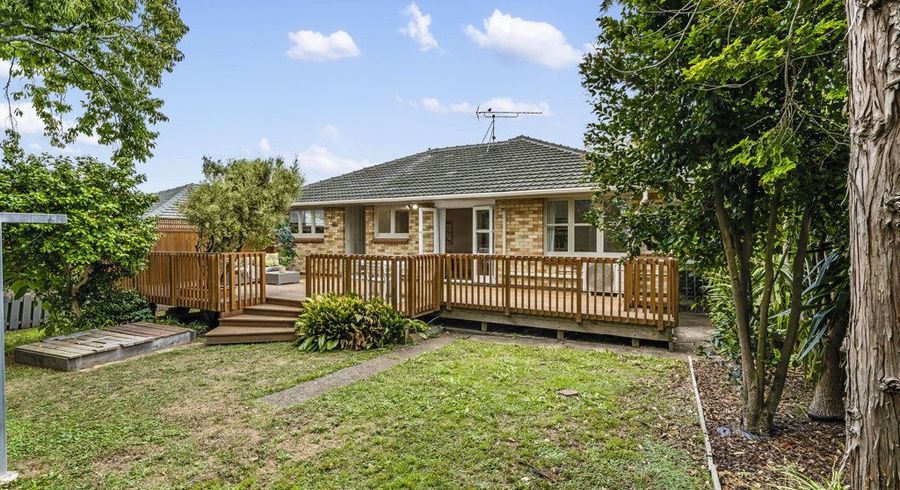  at 2/7 McRae Road, Mount Wellington, Auckland