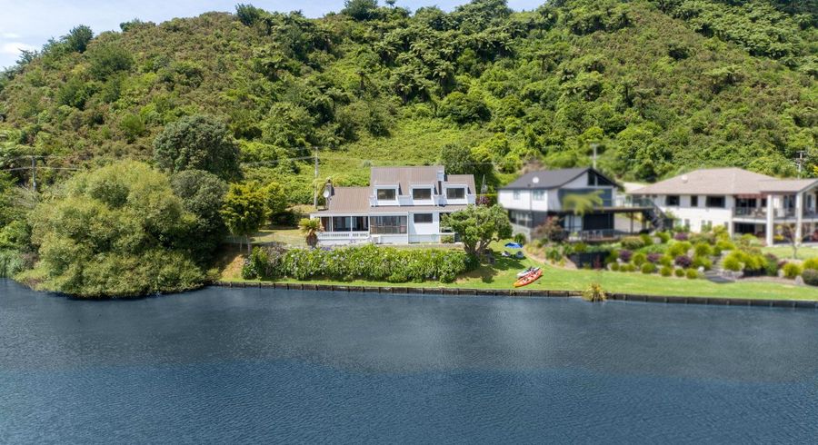  at 14 Okawa Bay Road, Okere Falls, Rotorua, Bay Of Plenty