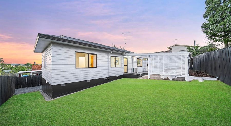  at 28 Madigan Place, Glendene, Waitakere City, Auckland