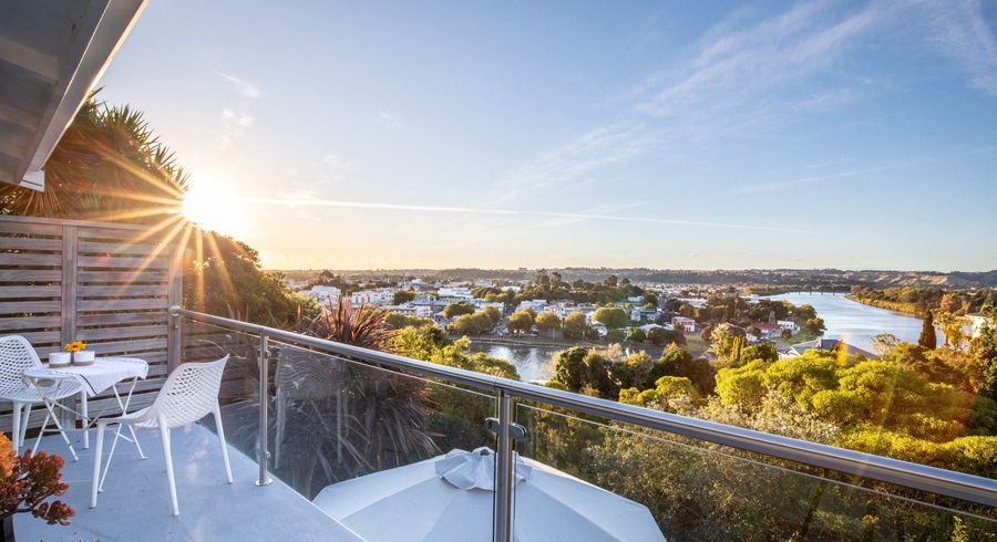  at 12 Hipango Terrace, Durie Hill, Whanganui, Manawatu / Whanganui