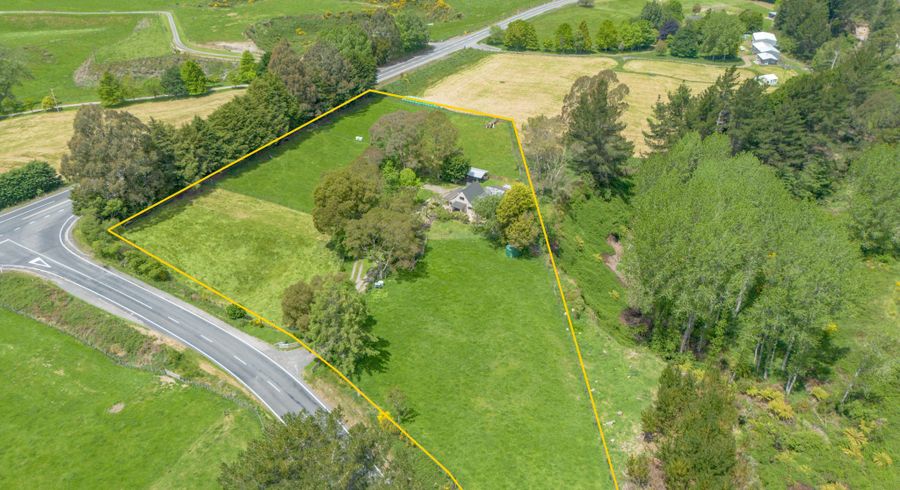  at 250 Link Road, Taupo