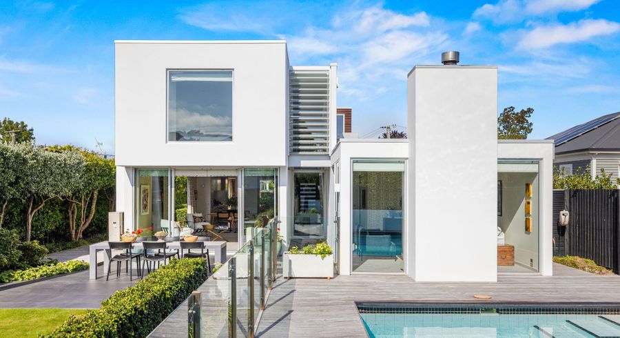  at 9 Poynder Avenue, Fendalton, Christchurch City, Canterbury