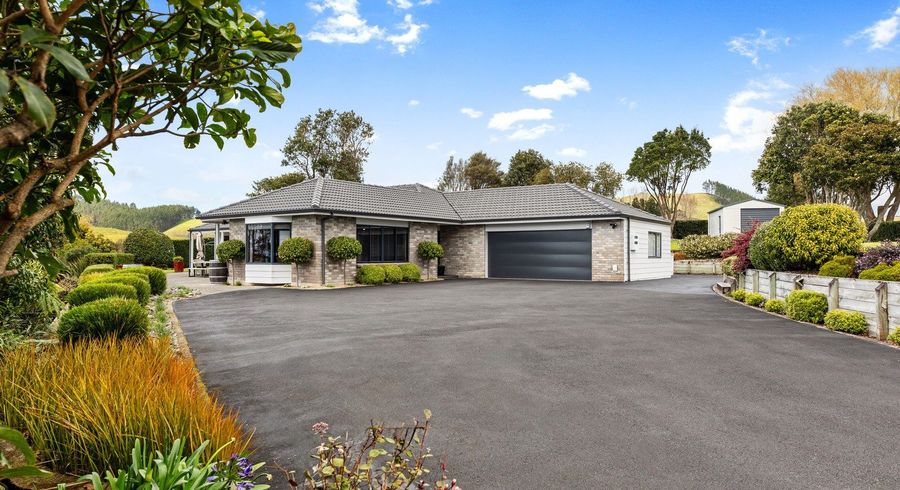  at 135 Waikite Road, Welcome Bay, Tauranga