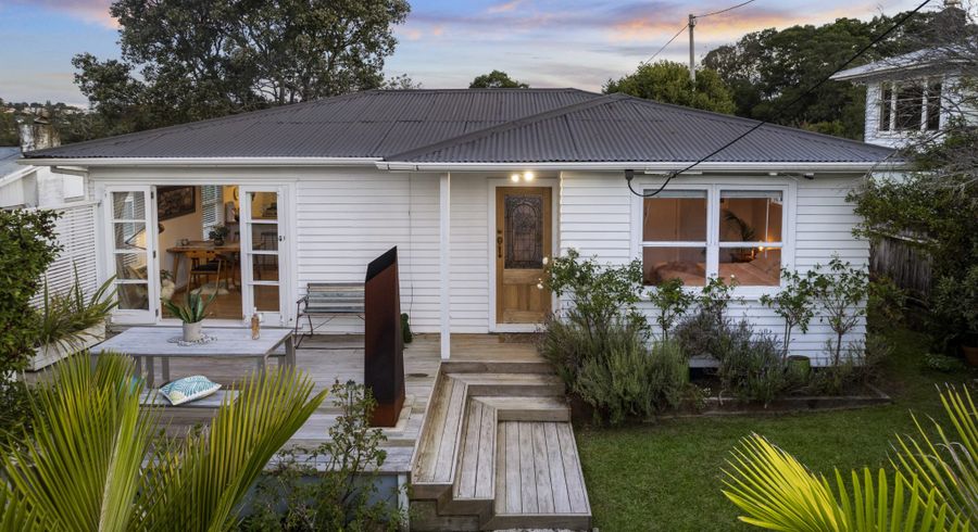  at 1/21 Fordham Street, Beach Haven, Auckland