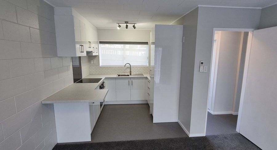  at 5 Bay Drive, Titahi Bay, Porirua