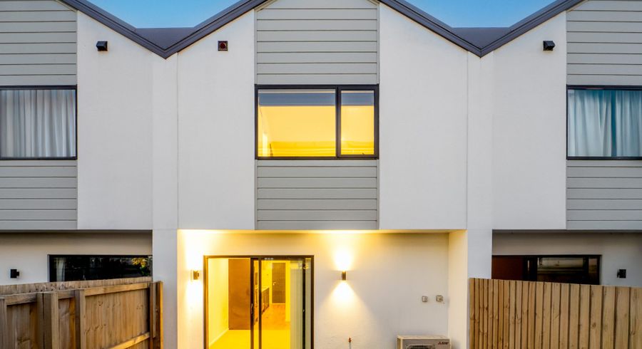  at 2/15A Bunyan Street, Waltham, Christchurch City, Canterbury