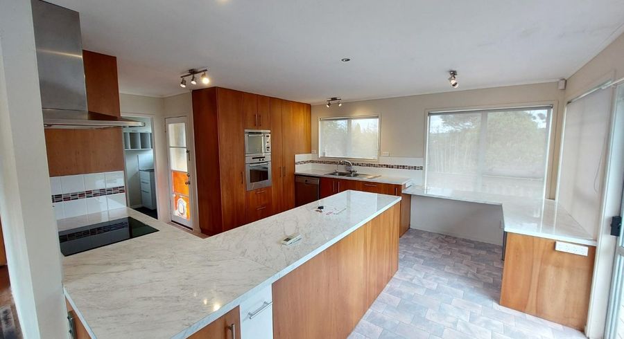  at 25 Crosby Road, West Harbour, Auckland