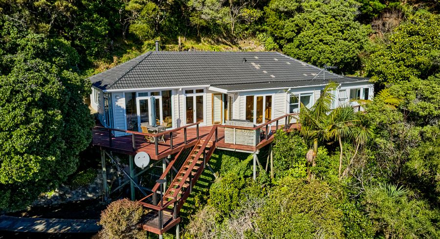  at 4 Matai Terrace, Eastbourne, Lower Hutt