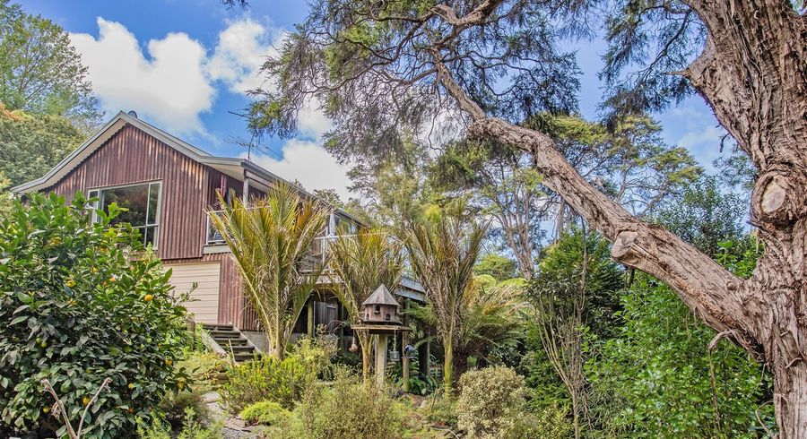  at 907 Governors Bay Road, Lyttelton