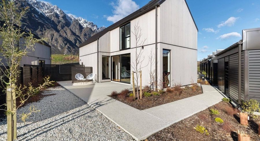  at 5 Crossfall Lane, Jacks Point, Queenstown-Lakes, Otago