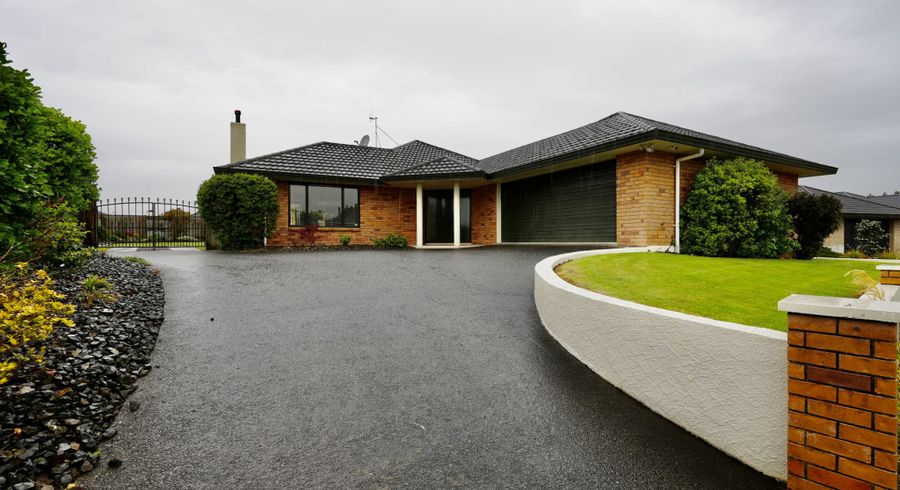  at 24 Johnstone Drive, Fitzherbert, Palmerston North
