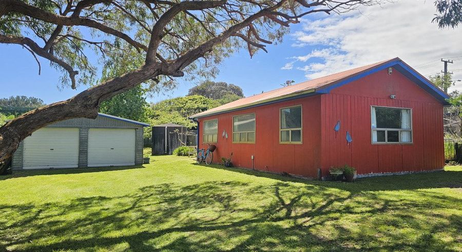  at 39 Muaupoko Street, Hokio Beach, Horowhenua, Manawatu / Whanganui
